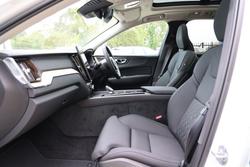 2025 Volvo XC60 Plus B5 Bright