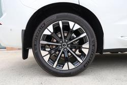 2025 Volvo XC60 Plus B5 Bright