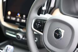 2025 Volvo XC60 Plus B5 Bright