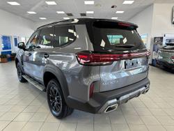 2025 LDV D90 Executive