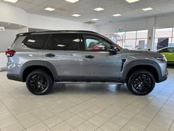 2025 LDV D90 Executive