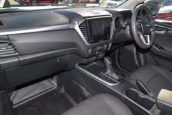 2024 Isuzu
D-MAX LS-M