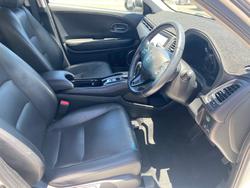 2019 HONDA HR-V VTi-S