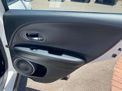 2019 HONDA HR-V VTi-S