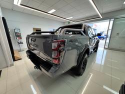 2025 ISUZU D-MAX BLADE