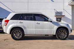 2015 Suzuki Grand Vitara Sport