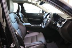 2024 Volvo XC60 Ultra B5 Bright