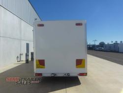 1996 Sinclair Single Axle Horse Float