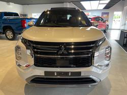 2025 MITSUBISHI Outlander EXCEED TOURER