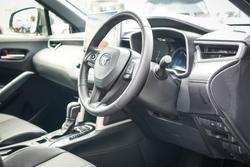 2025 Toyota Corolla Cross Hybrid GXL