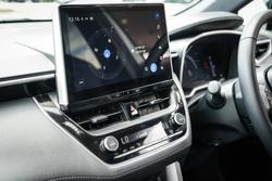 2025 Toyota Corolla Cross Hybrid GXL