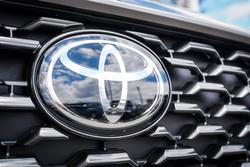 2025 Toyota Corolla Cross Hybrid GXL