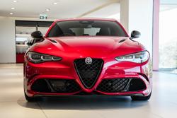 2025 Alfa Romeo Giulia Quadrifoglio