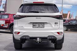 2025 Isuzu MU-X LS-T