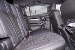 2025 Isuzu MU-X LS-T