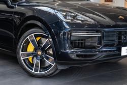 2023 Porsche Cayenne Turbo S E-Hybrid