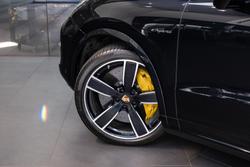 2023 Porsche Cayenne Turbo S E-Hybrid