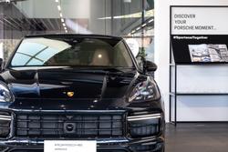 2023 Porsche Cayenne Turbo S E-Hybrid