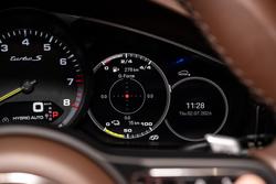 2023 Porsche Cayenne Turbo S E-Hybrid
