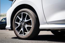 2024 Toyota Yaris HB Hybrid ZR