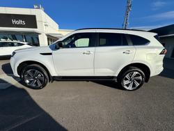 2026 ISUZU MU-X LS-T
