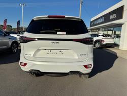 2026 ISUZU MU-X LS-T