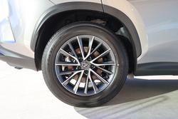 2025 Lexus NX350H NX350h Luxury 2.5L Hybrid Auto CVT Wagon 2M00500 001