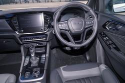 2025 Isuzu MU-X LS-T