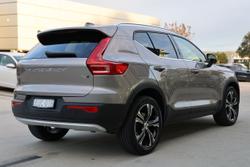2022 Volvo XC40 T4 Inscription