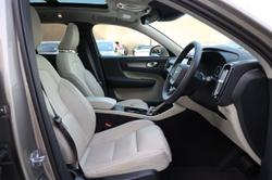 2022 Volvo XC40 T4 Inscription