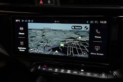 2025 Alfa Romeo Junior Ibrida