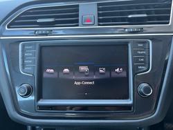 2017 VOLKSWAGEN TIGUAN 110 TDI COMFORTLINE
