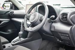 2024 Toyota Yaris Cross Hybrid GX