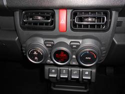 2025 Suzuki
Jimny XL