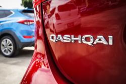 2019 NISSAN
                QASHQAI ST