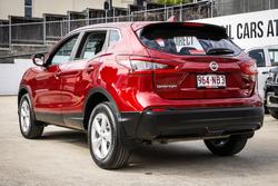 2019 NISSAN
                QASHQAI ST