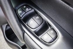 2019 NISSAN
                QASHQAI ST
