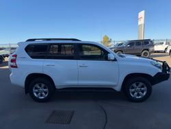 2017 Toyota Prado GXL White