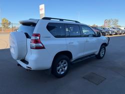 2017 Toyota Prado GXL White