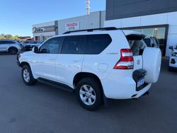 2017 Toyota Prado GXL White
