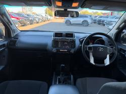 2017 Toyota Prado GXL White
