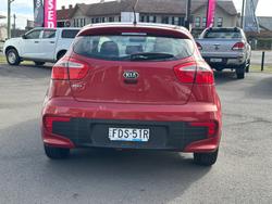 2016 KIA
RIO S