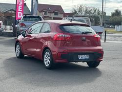 2016 KIA
RIO S