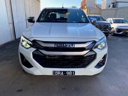 2025 ISUZU
D-MAX LSU