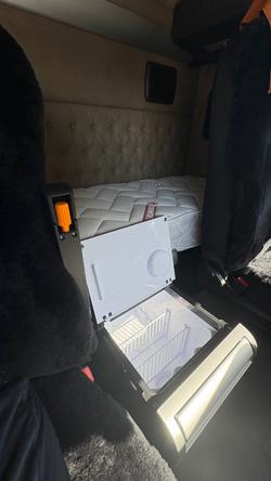 2025 KENWORTH T Series T420SAR T18 WHITE