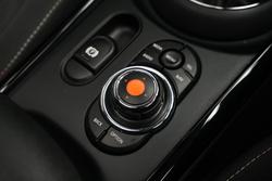 2017 MINI Clubman Cooper