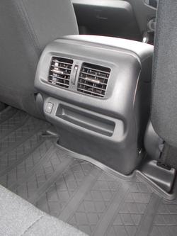 2024 Nissan
Navara SL Warrior