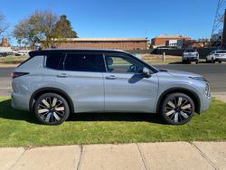 2025 MITSUBISHI Outlander EXCEED TOURER