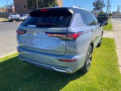 2025 MITSUBISHI Outlander EXCEED TOURER