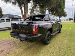 2026 NISSAN NAVARA